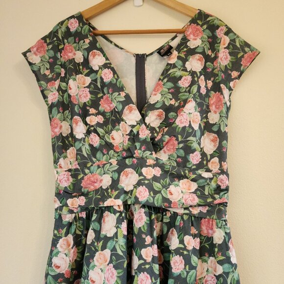 Retrolicious Womens Greta Dress Size XL Multicolor Floral V-Neck Retro Modcloth - Picture 4 of 15